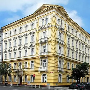 Assenzio **** Prague